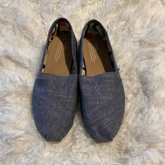 Toms Women’s Slip On Shoes - Picture 1 of 9
